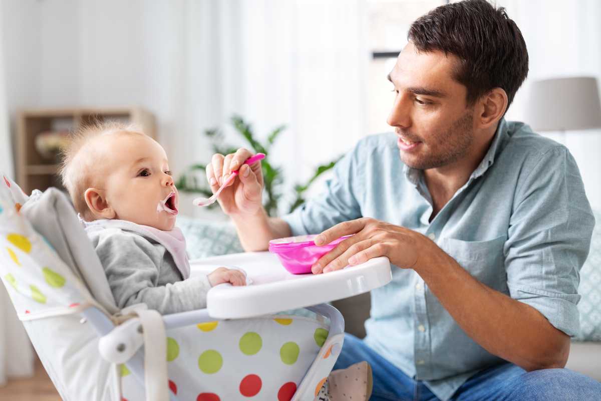 Quando Começar a Usar a Cadeira de Alimentação? Idade Ideal e Sinais de Prontidão