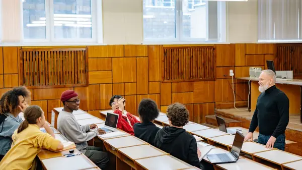 Por que escolher soluções Cisco para o ambiente escolar?